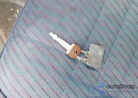 1994 Ford Ranger из США, поврежденный, VIN 1FTCR10A1RUB48830